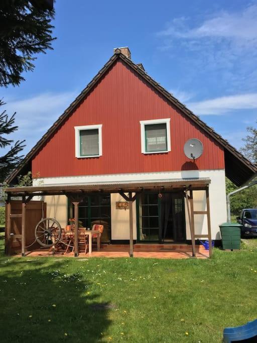 Trollhus - Grosses Familienfreundliches Ferienhaus Born Exteriör bild